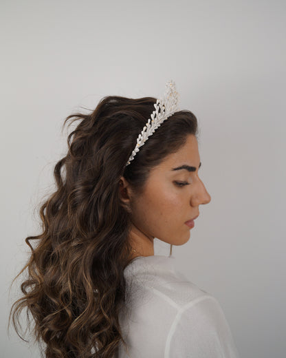 Diadema para novia Martina.