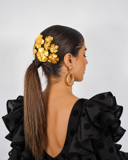 Peinas de novia o invitada Olivia.
