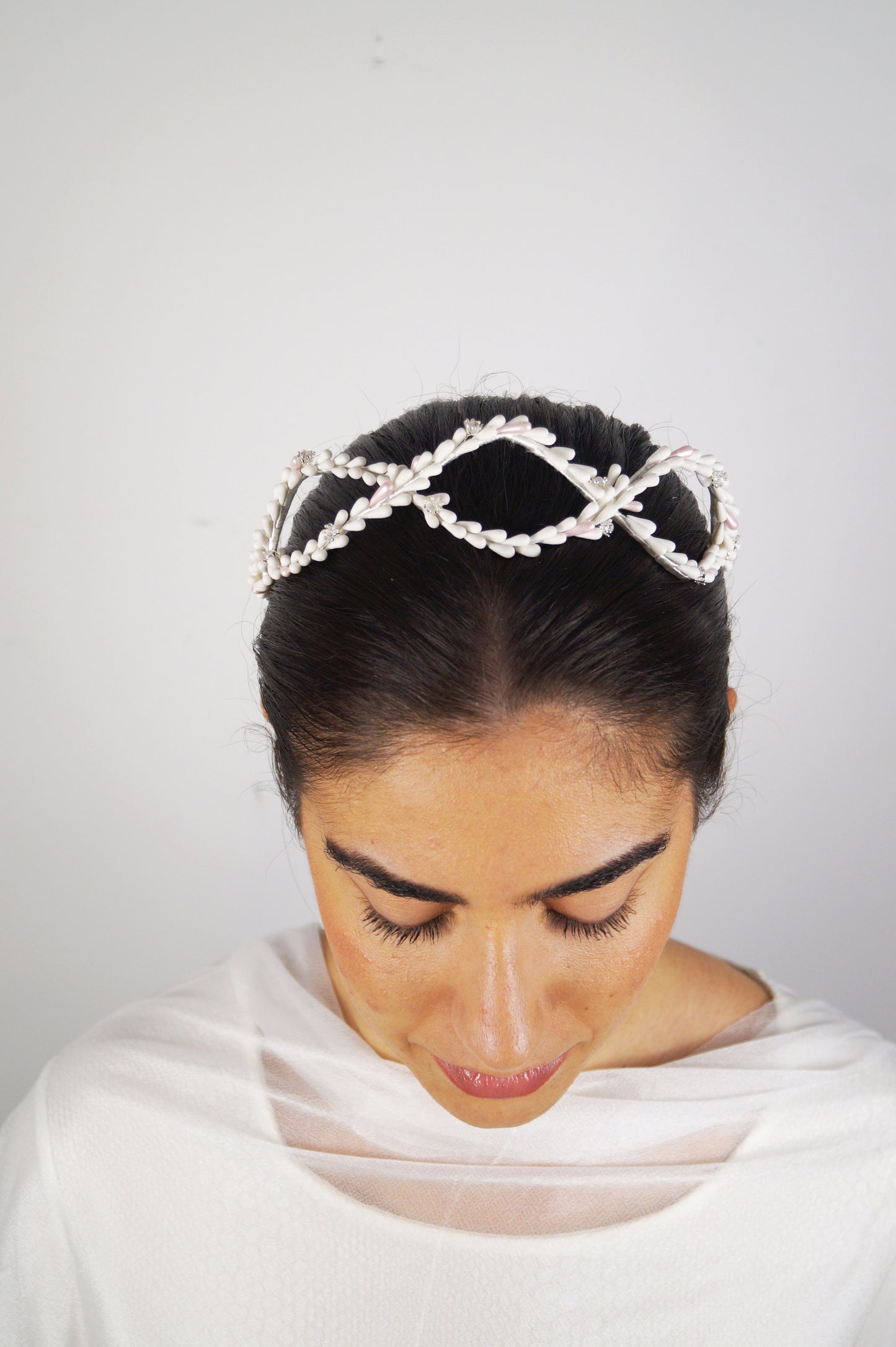 Tiara para novia. "Dora"